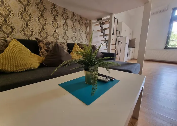 Old Town Gem In Prime Location Bucureşti