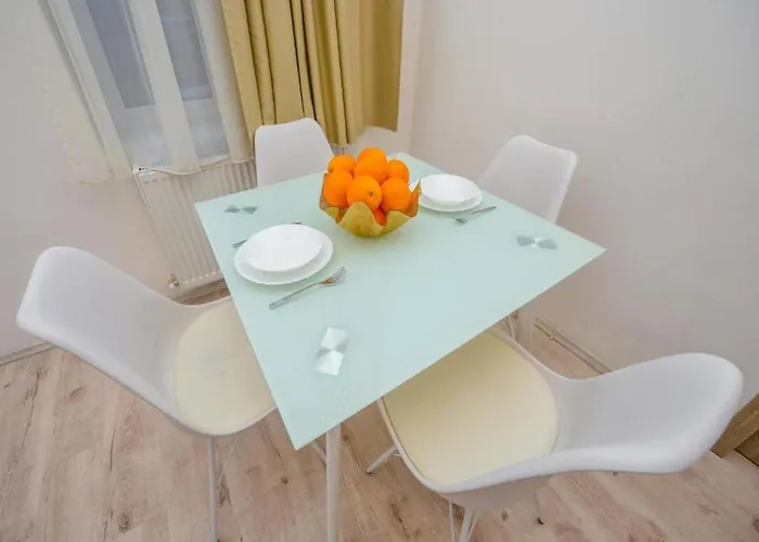 Old Town Gem In Prime Location Bucureşti