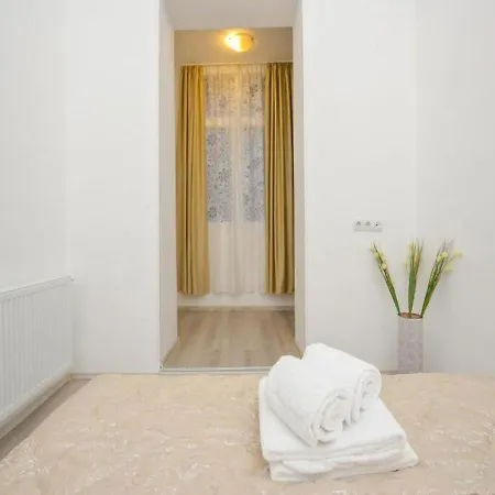 Old Town Gem In Prime Location * Boekarest