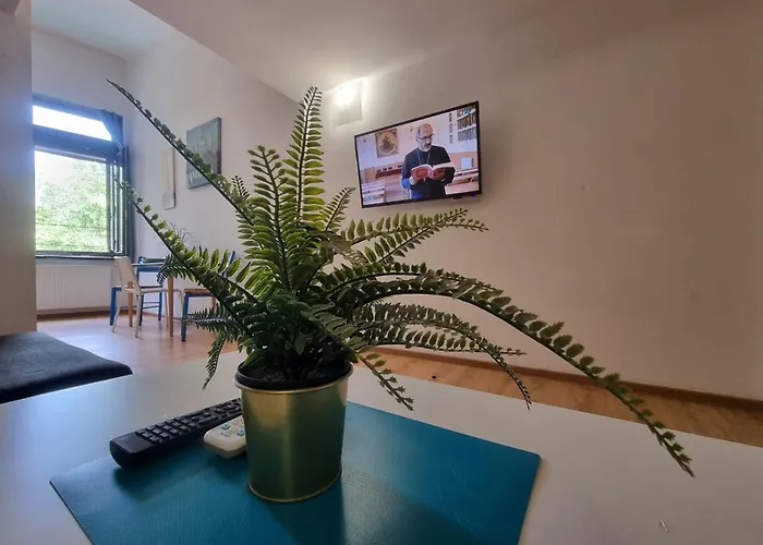 Old Town Gem In Prime Location *