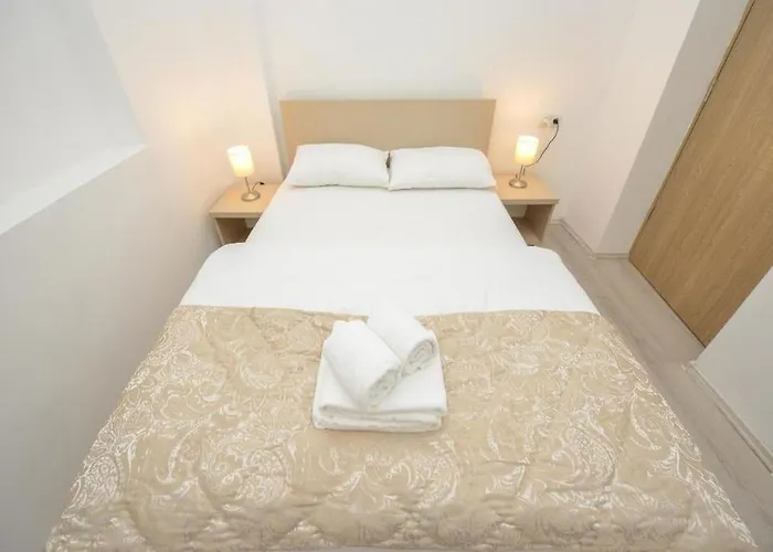 Apartment Old Town Gem In Prime Location
