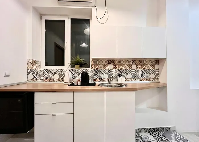 Old Town Gem In Prime Location Bucharest