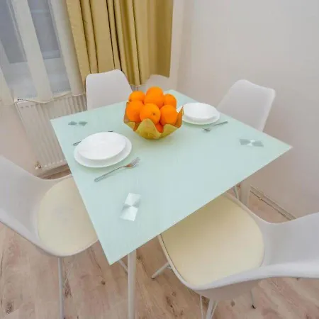 Old Town Gem In Prime Location Bucharest