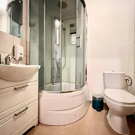 Old Town Gem In Prime Location Bucharest